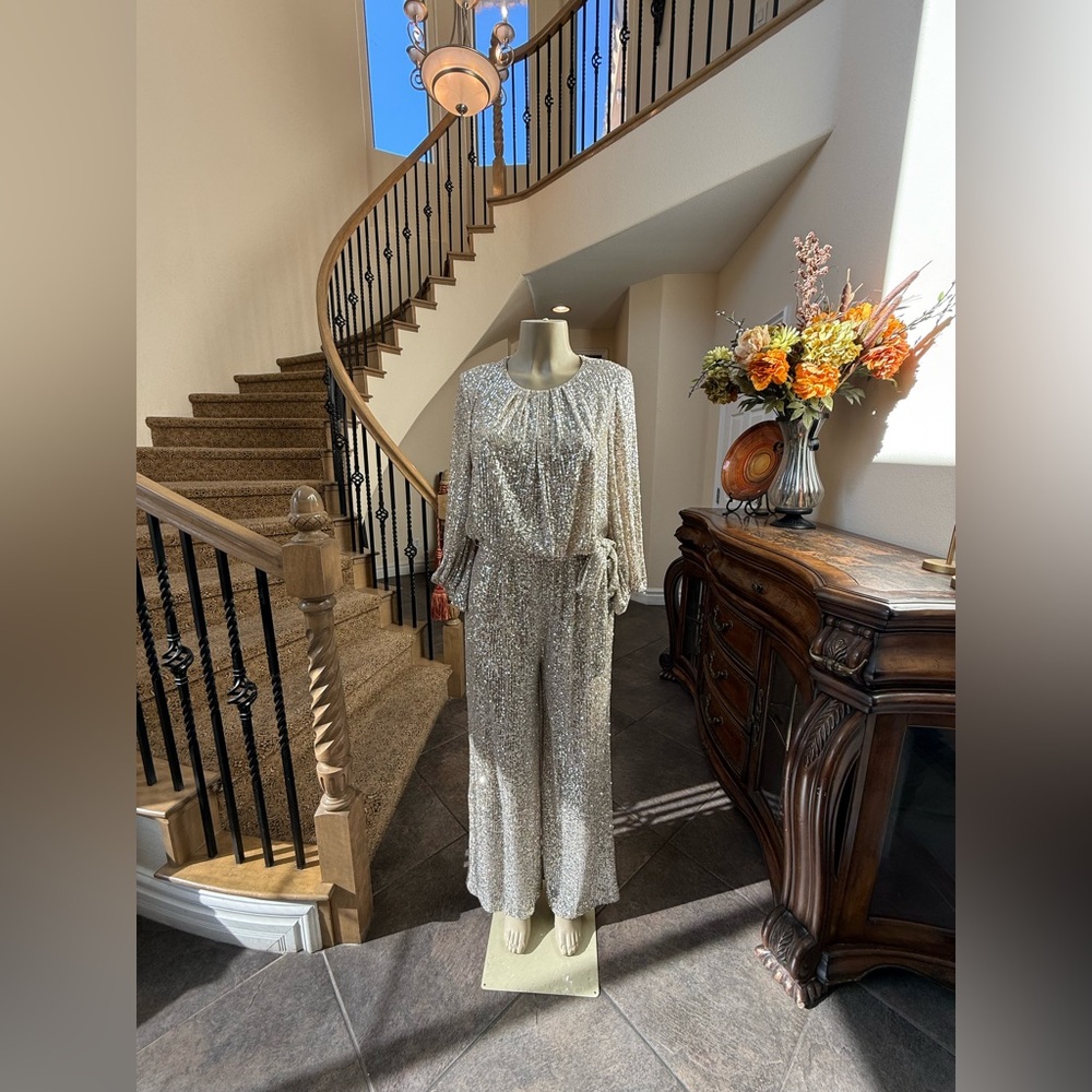 VINCE CAMUTO Sequin Jumpsuit Sz 6 Gold Champagne Tie Waist Wide Leg Party Glam
